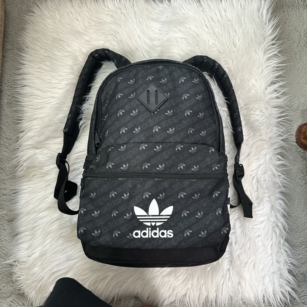 ADIDAS ORIGINALS BASE BACKPACK MONOGRAM/BLACK/WHITE, NEW NO TAG